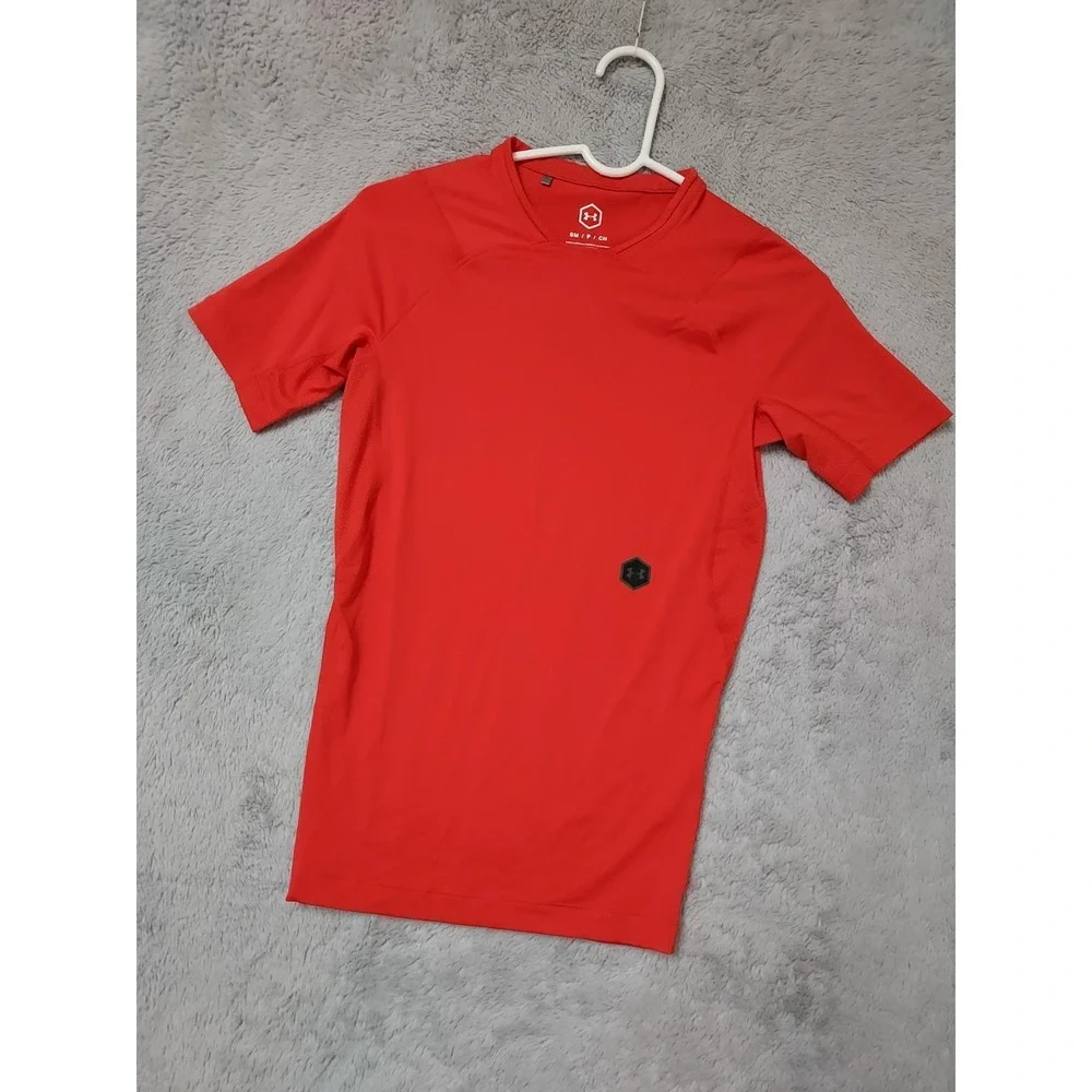 Under Armour Compression Shirt Mens Small Rush Celliant Red Performance Gym EUC